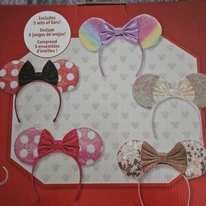 Minnie mouse ears!